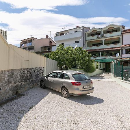 Apartments Nada Върсар Екстериор снимка