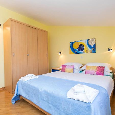 Apartments Nada Върсар Екстериор снимка