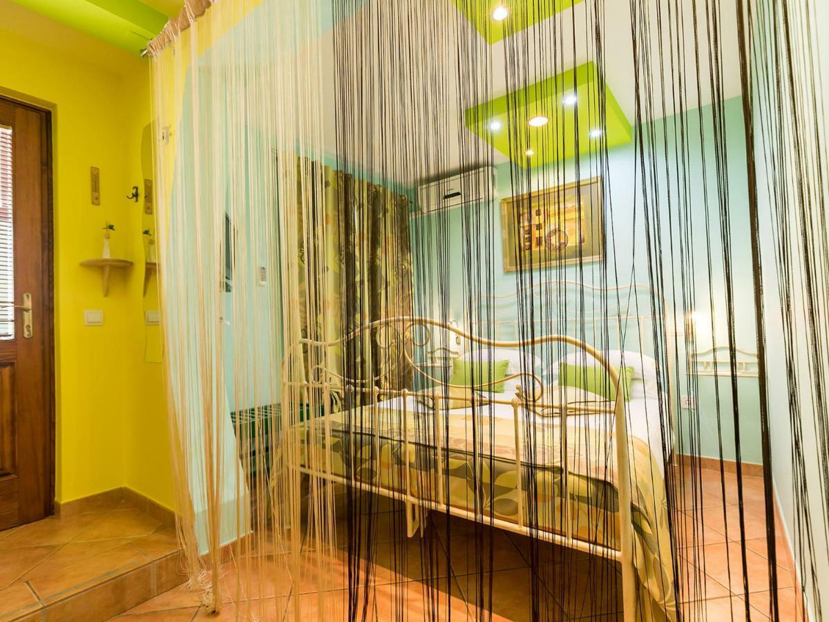 Apartments Nada Върсар Екстериор снимка