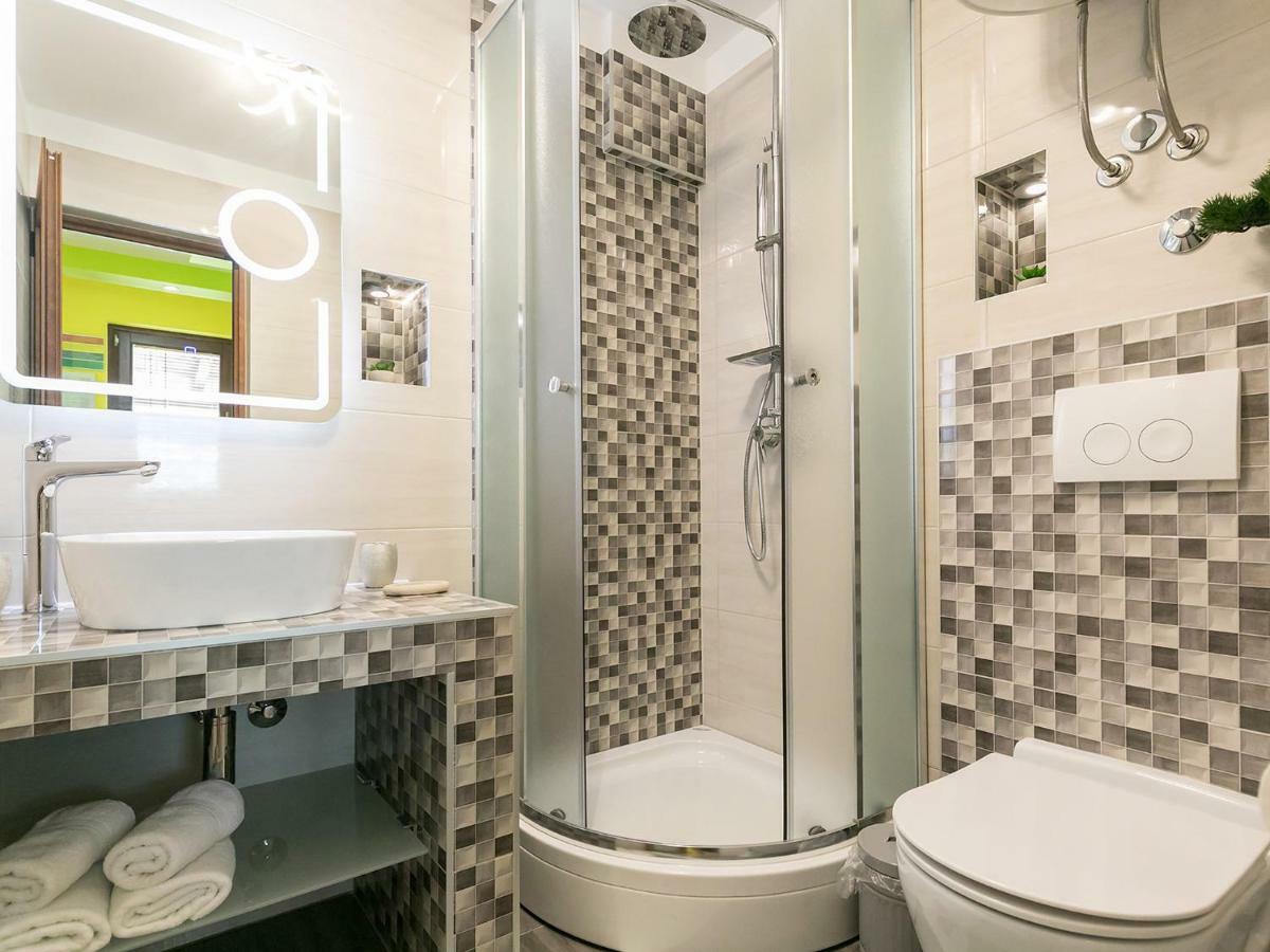 Apartments Nada Върсар Екстериор снимка